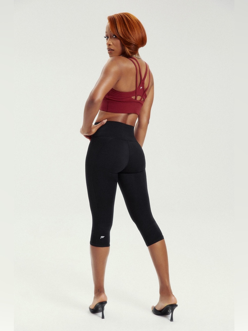 DEFINE CAPRI LEGGINGS 22” BLACK NWT